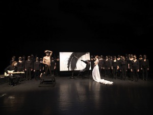 Allegoria astratta del pittore all'inferno tra le punte gemelle, 2014, performance, 150x200 cm